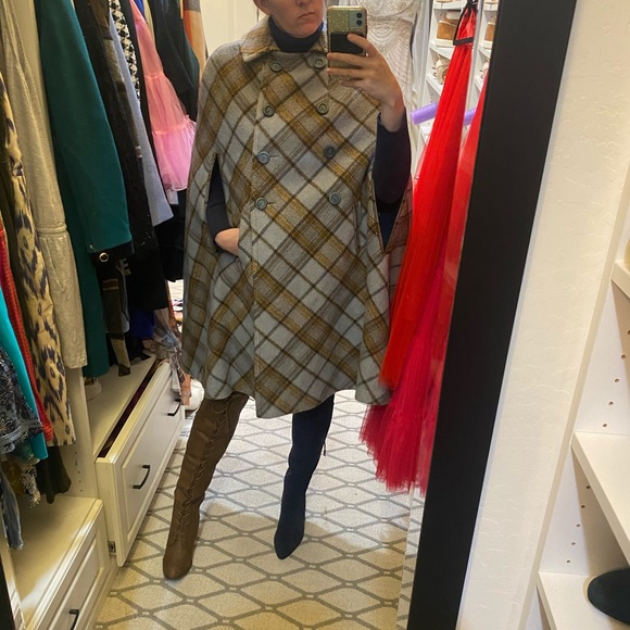 Vintage Womens Blue Plaid Double Breasted Cape w/ Pockets, M/L - Picture 6 of 8